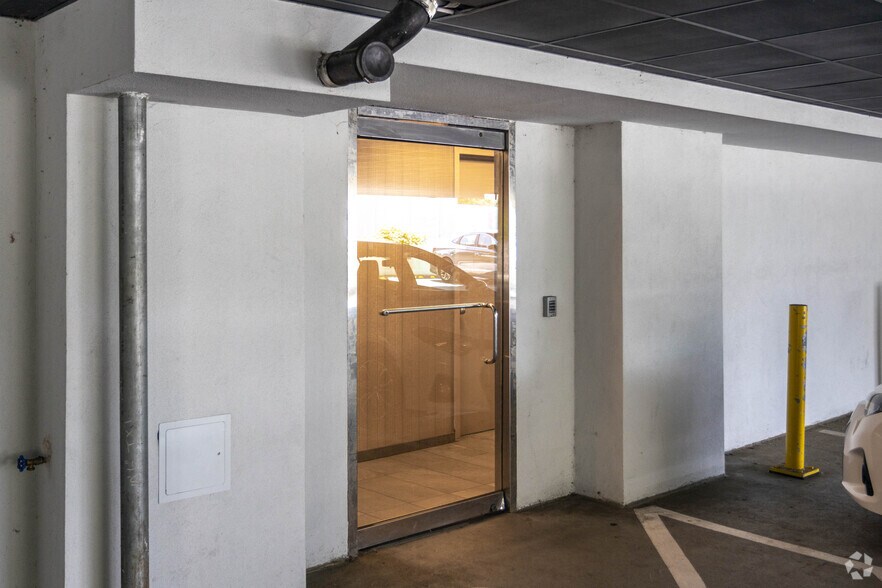 1165 Northern Blvd, Manhasset, NY à louer - Photo intérieure - Image 2 de 8