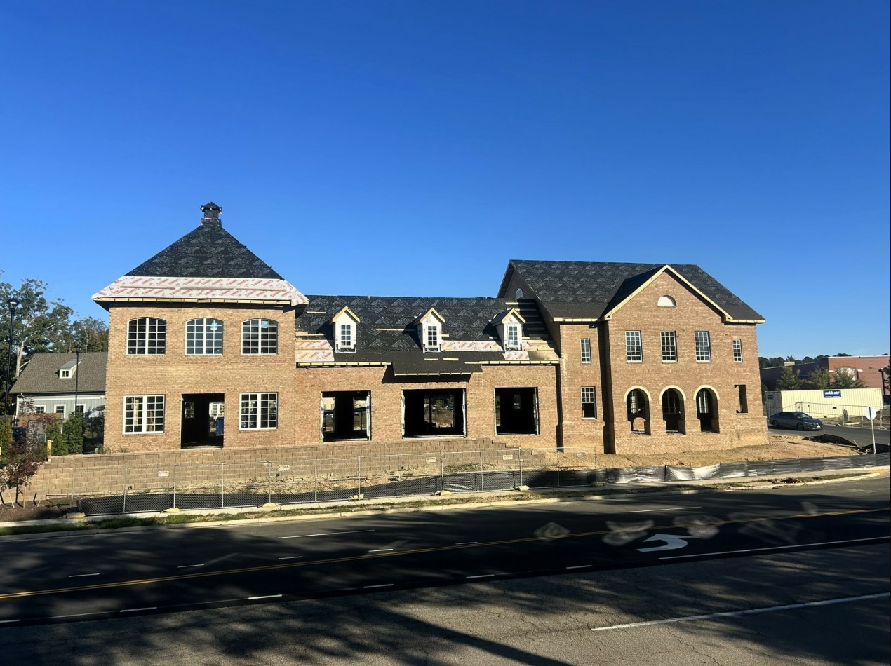 17 Le Gordon Dr, Midlothian, VA for lease Building Photo- Image 1 of 10