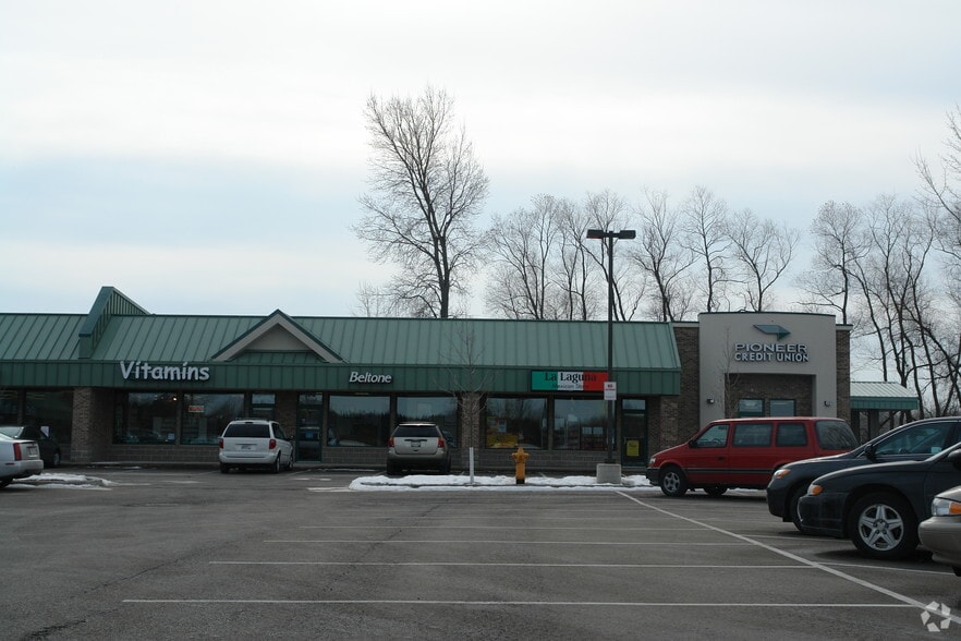 1449 Green Bay Rd, Sturgeon Bay, WI for lease - Building Photo - Image 2 of 4