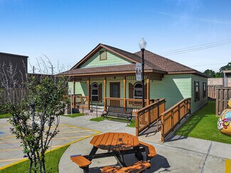 Plus de détails pour 1120 Atlanta Ave, Nederland, TX - Bureau à vendre