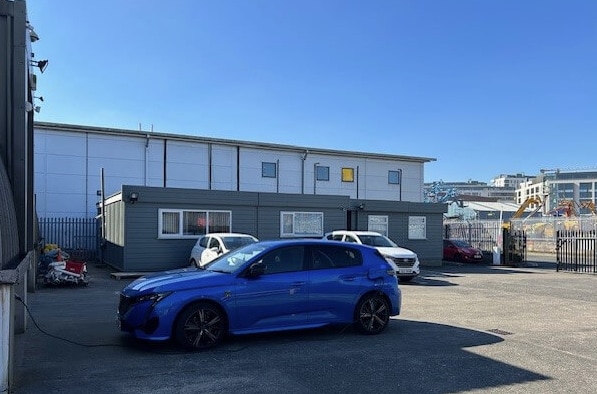 Old Channel Road Titanic Quarter portfolio of 3 properties for sale on LoopNet.ca - Primary Photo - Image 2 of 3