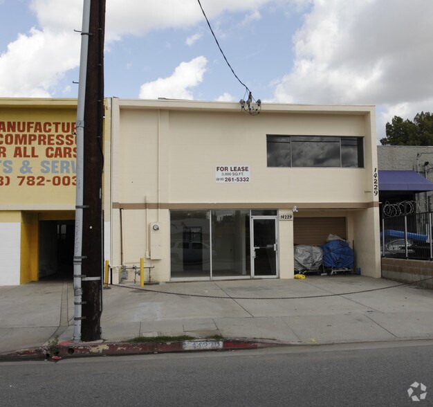 14229 Oxnard St, Van Nuys, CA à vendre - Photo du bâtiment - Image 2 de 5