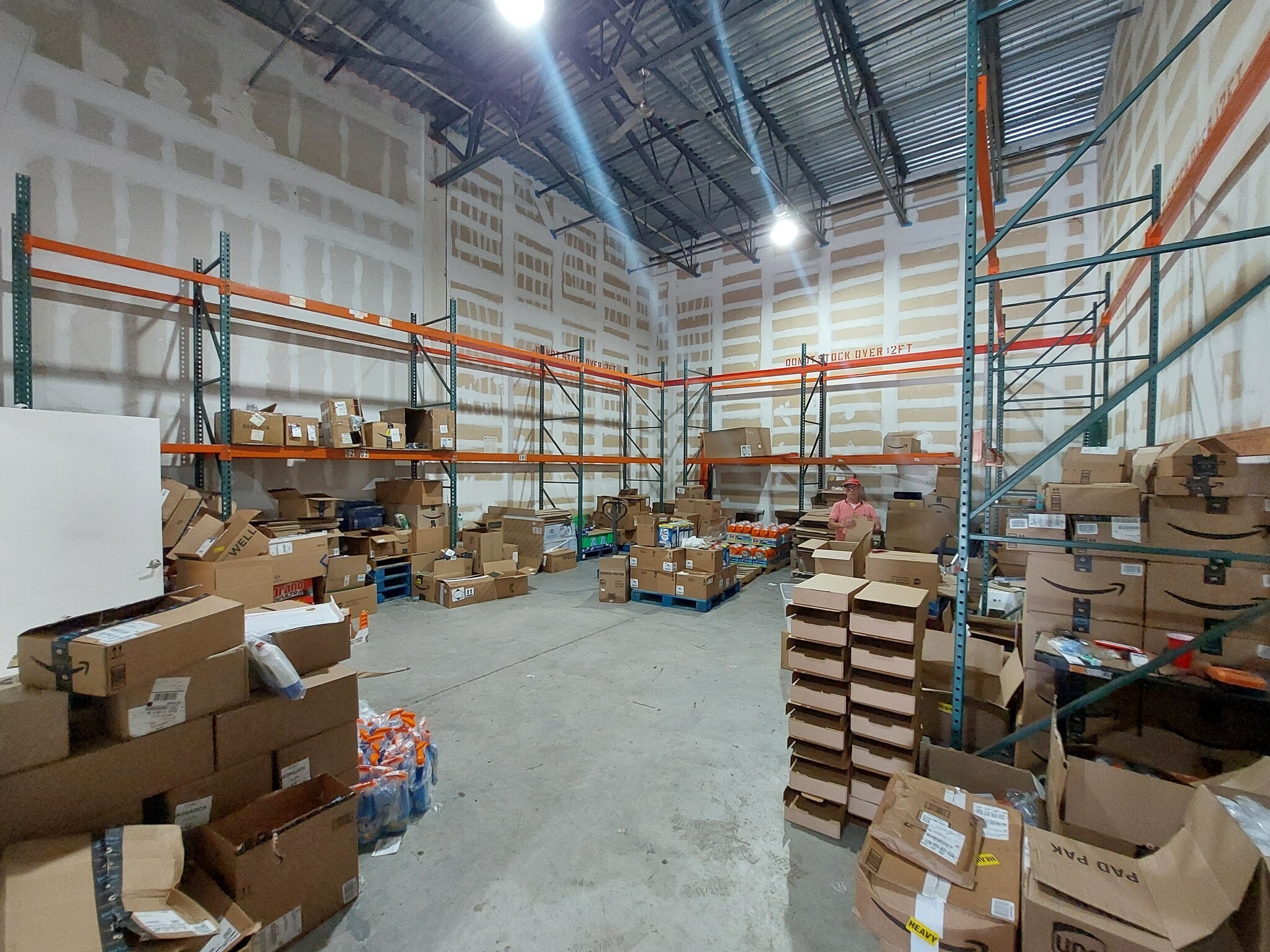 21113 Johnson St, Pembroke Pines, FL à louer Photo du bâtiment- Image 1 de 4