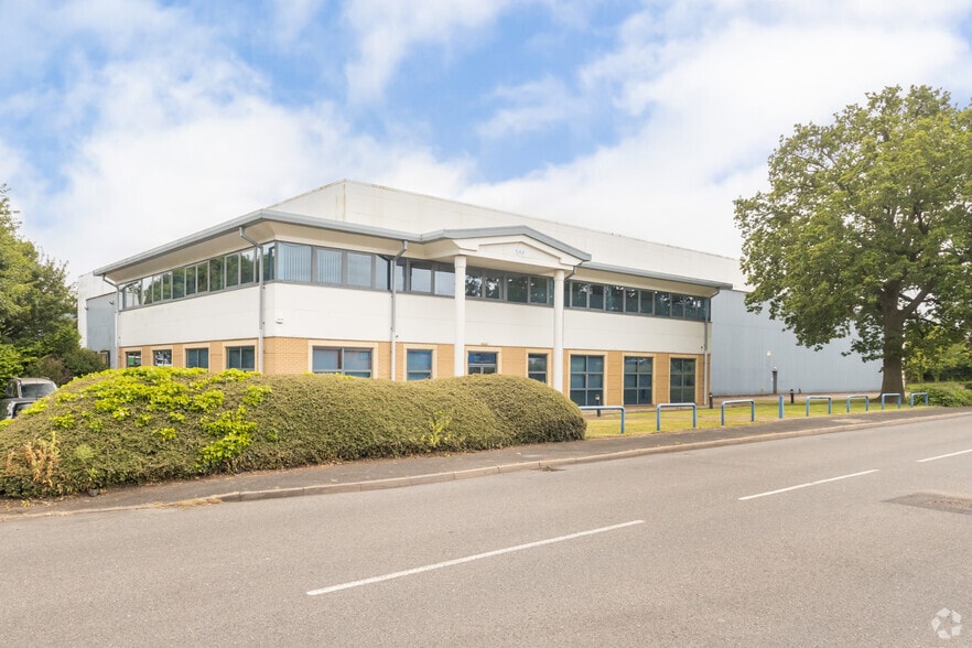 Cosford Ln, Rugby for lease - Primary Photo - Image 1 of 8