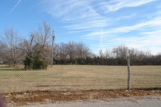 Plus de détails pour 300-340 S Greenwich Road, Wichita, KS - Terrain à vendre