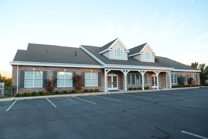 2651 W South Jordan Pkwy, South Jordan, UT for lease - Building Photo - Image 2 of 4