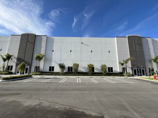 Plus de détails pour 8565 W 44th Ave, Hialeah, FL - Industriel à vendre