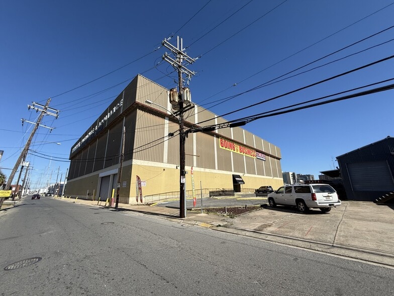 3949 Euphrosine St, New Orleans, LA for sale - Building Photo - Image 3 of 12