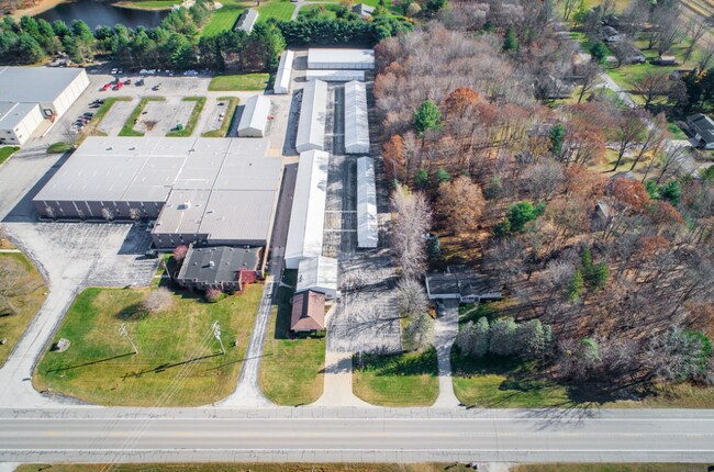 Plus de détails pour 5403 S Graham Rd, Saint Charles, MI - Bureau à louer
