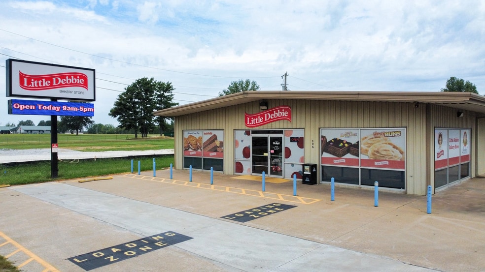 406 E Henri De Tonti Blvd, Springdale, AR for lease - Building Photo - Image 2 of 8