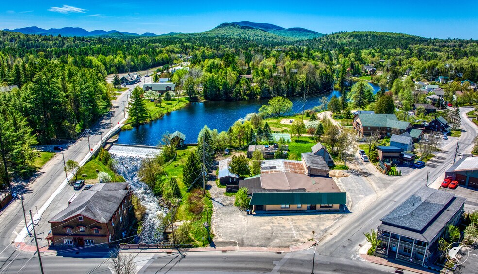 6137 Sentinel Rd, Lake Placid, NY à vendre - Photo du bâtiment - Image 3 de 5