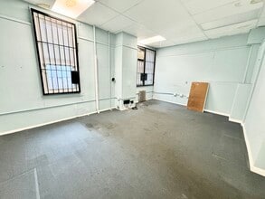 3134 14th St, Long Island City, NY for lease Building Photo- Image 2 of 7
