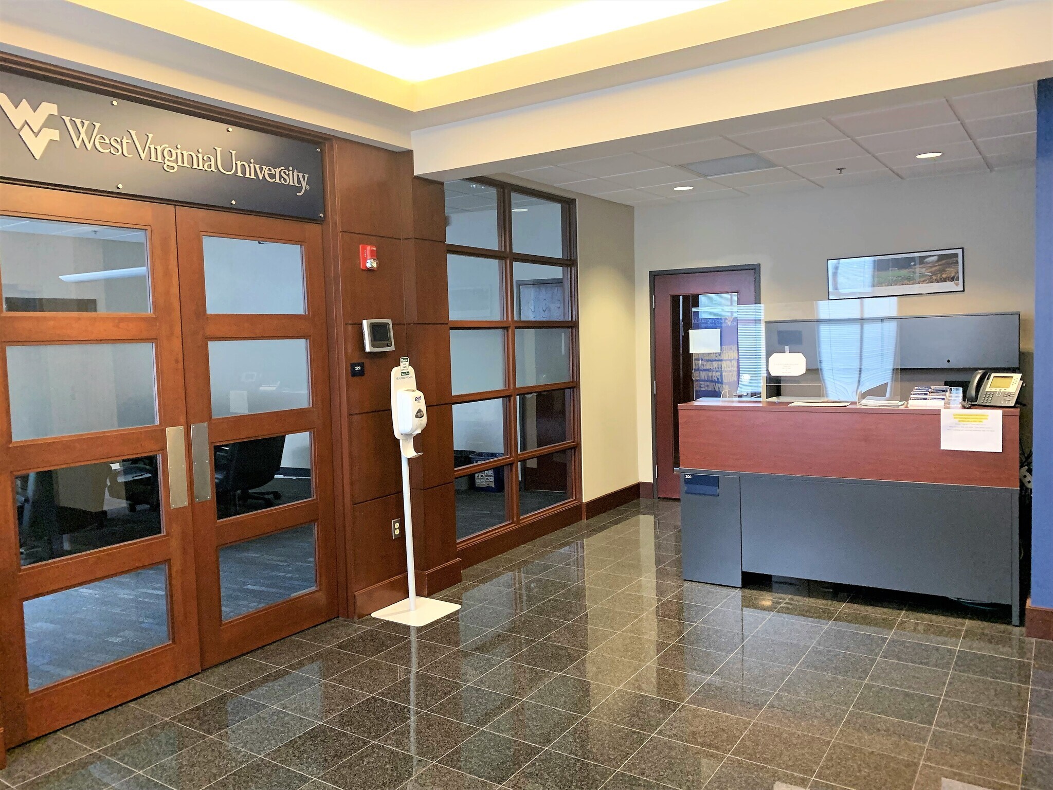 150 Clay St, Morgantown, WV for lease Interior Photo- Image 1 of 15