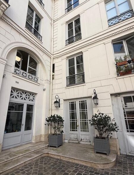 5 Rue Saint-Augustin, Paris à vendre - Photo du bâtiment - Image 3 de 13