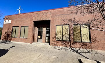 12 W 8th St, Lawrence, KS for lease Building Photo- Image 1 of 3