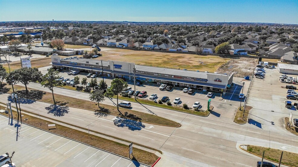 3719 N Fry Rd, Katy, TX for lease - Building Photo - Image 2 of 6
