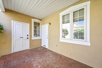 2019 Galisteo St, Santa Fe, NM for lease Interior Photo- Image 2 of 15