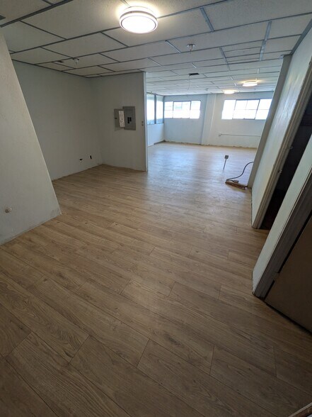 2645 Yates Ave, Commerce, CA à louer - Photo du bâtiment - Image 2 de 23