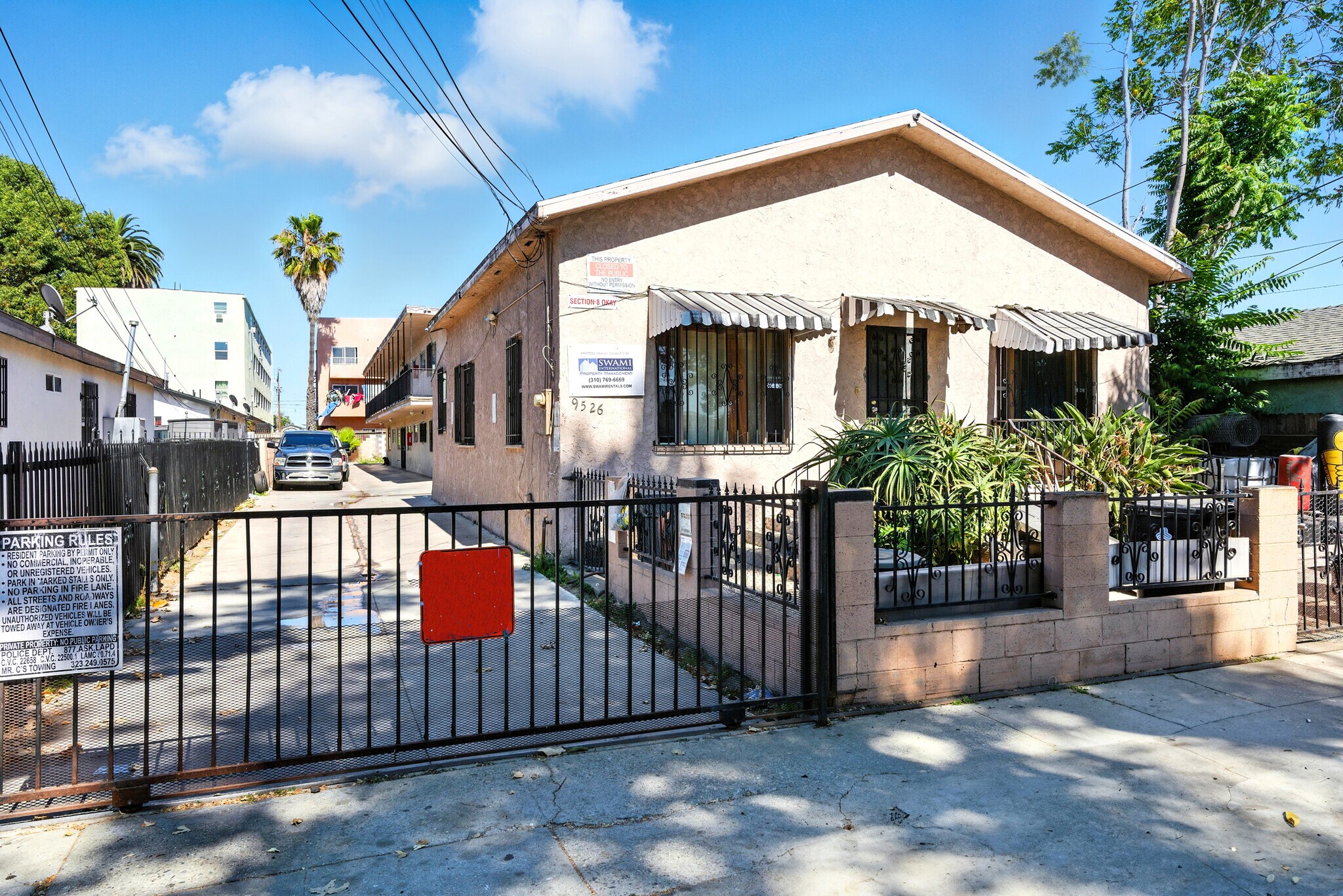 9526 Firth Blvd, Los Angeles, CA à vendre Photo principale- Image 1 de 11