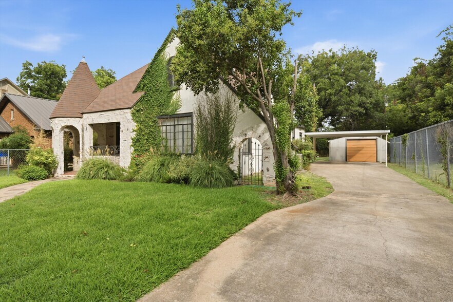 2001 Washington Ave, Waco, TX for sale - Building Photo - Image 2 of 10