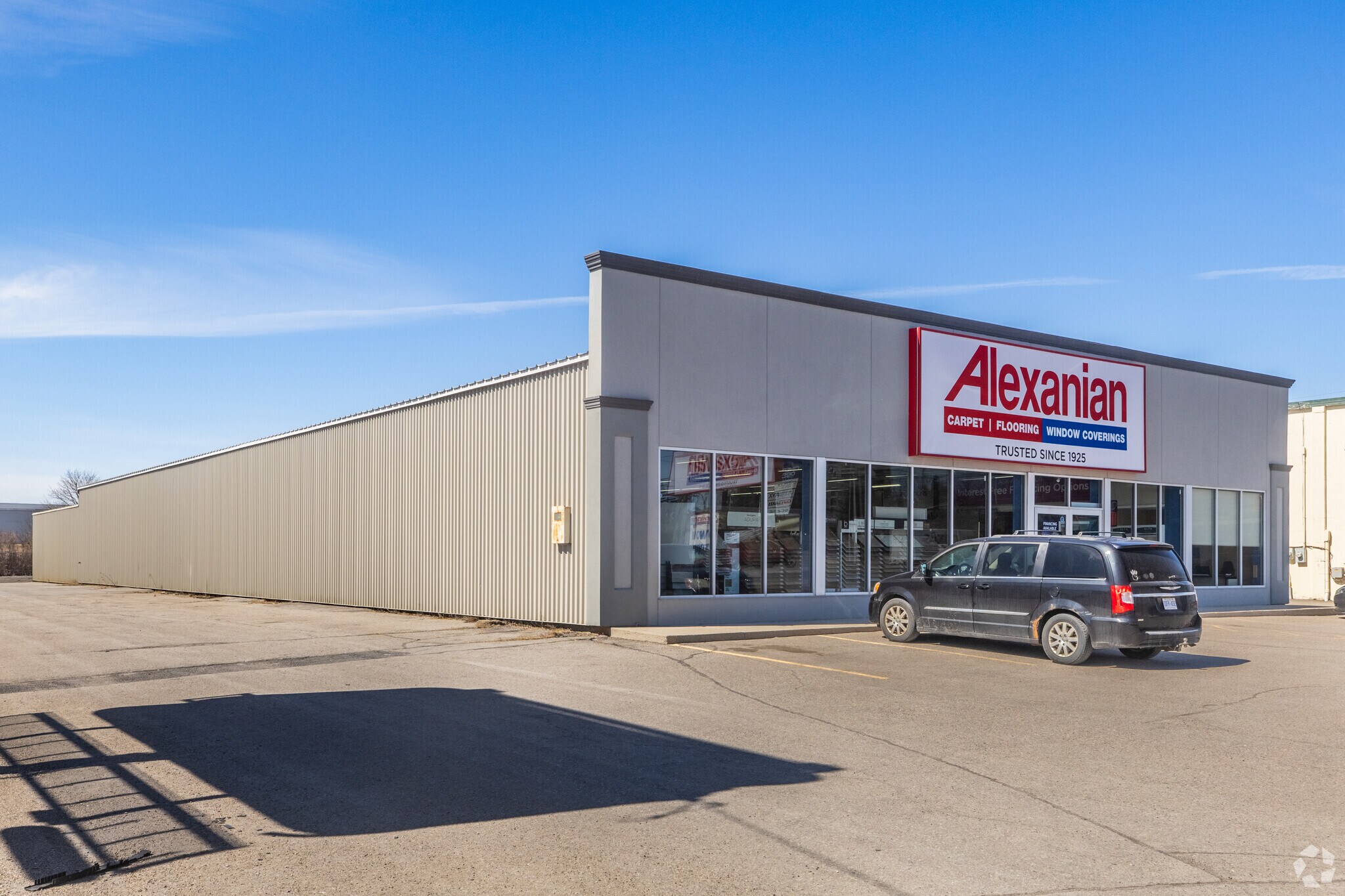 695 Gardiners Rd, Kingston, ON for sale Primary Photo- Image 1 of 1