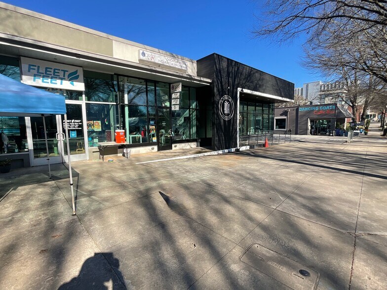 431 W Ponce de Leon Ave, Decatur, GA à louer - Photo du bâtiment - Image 3 de 18