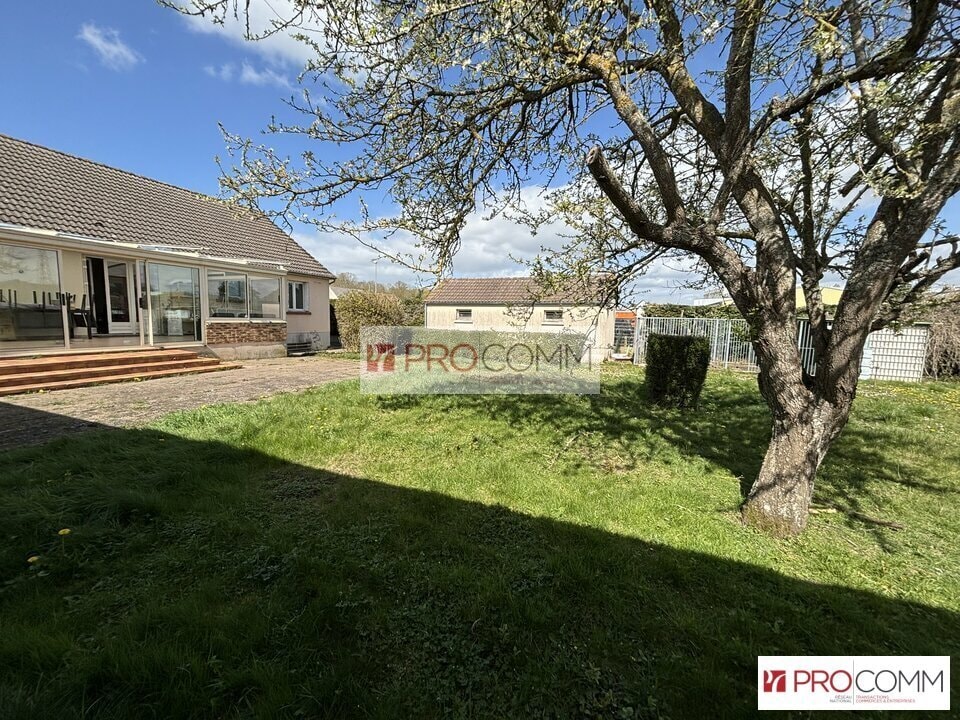Flex in Mainvilliers for sale Building Photo- Image 1 of 7
