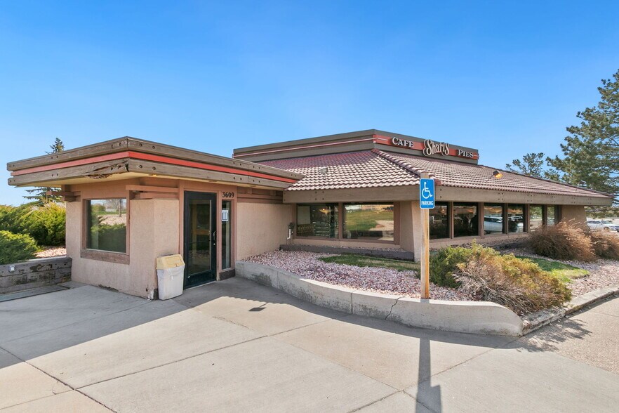 3609 E Lincolnway, Cheyenne, WY à vendre - Photo du bâtiment - Image 3 de 24