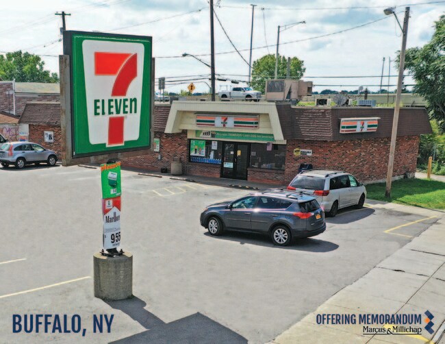 More details for 2078 Niagara St, Buffalo, NY - Retail for Sale