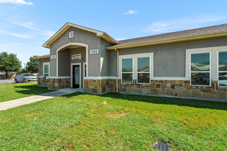 1490 Rusk Rd, Round Rock, TX à louer - Photo du bâtiment - Image 3 de 26