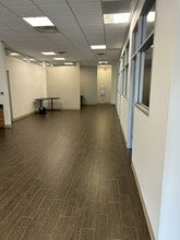 1213 Ranch Road 620 S, Lakeway, TX for lease Interior Photo- Image 2 of 9