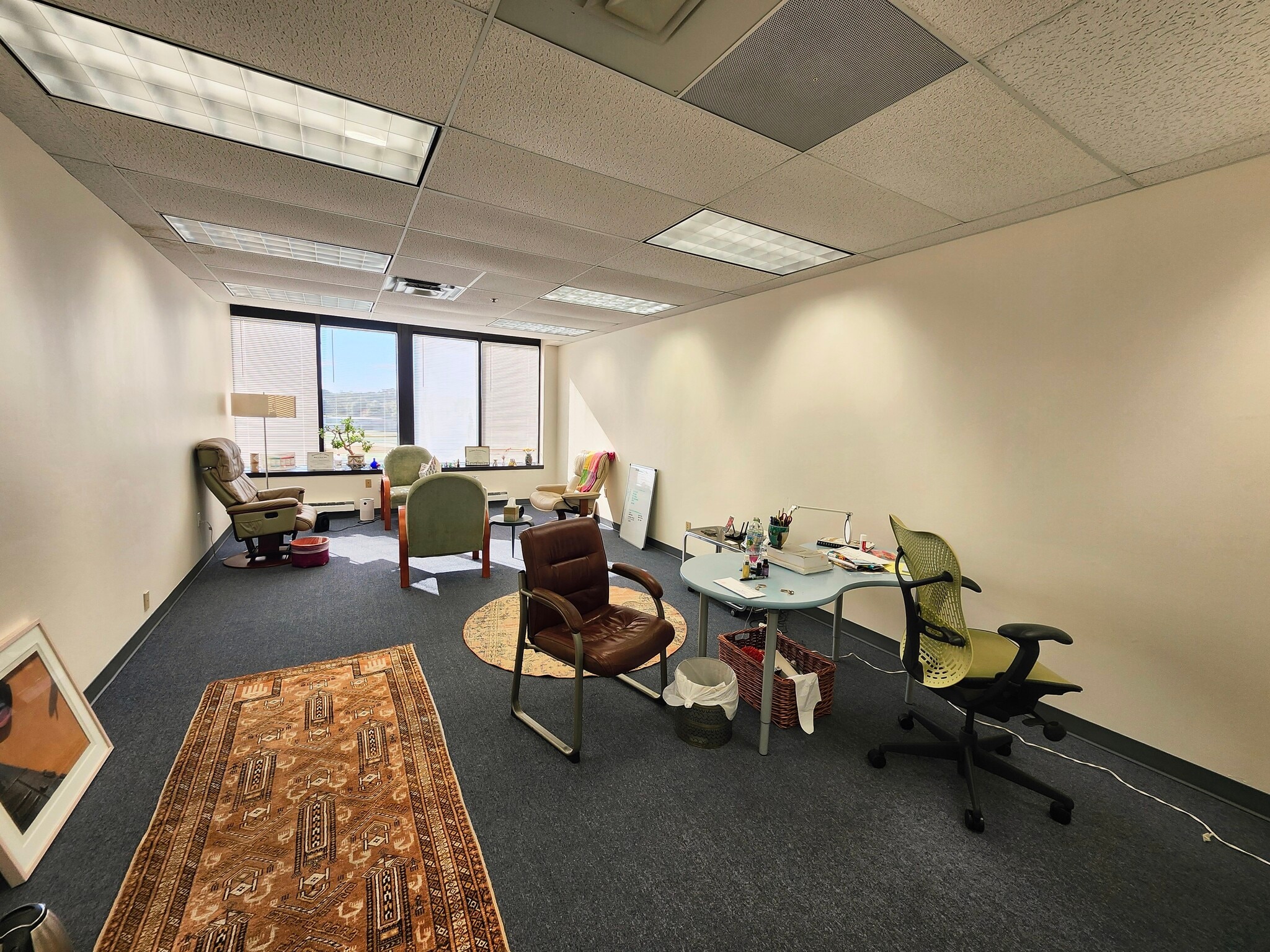 1952 Gallows Rd, Vienna, VA for lease Interior Photo- Image 1 of 3