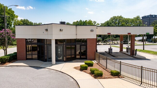 More details for 130 Grove St, Fayetteville, NC - Retail for Sale