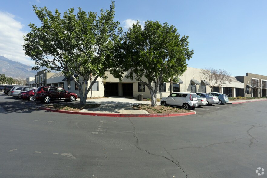 10601 Church St, Rancho Cucamonga, CA à louer - Photo du bâtiment - Image 2 de 6