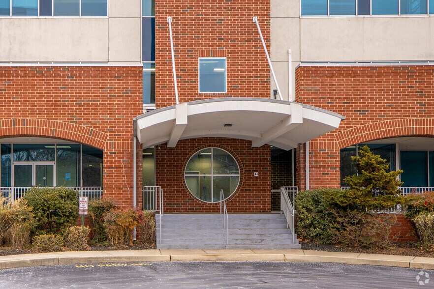 1000 River Rd, Conshohocken, PA à louer - Photo du bâtiment - Image 2 de 5