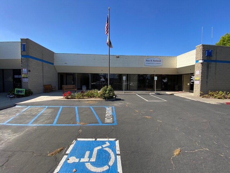 402 Farnel Rd, Santa Maria, CA for sale - Building Photo - Image 2 of 8