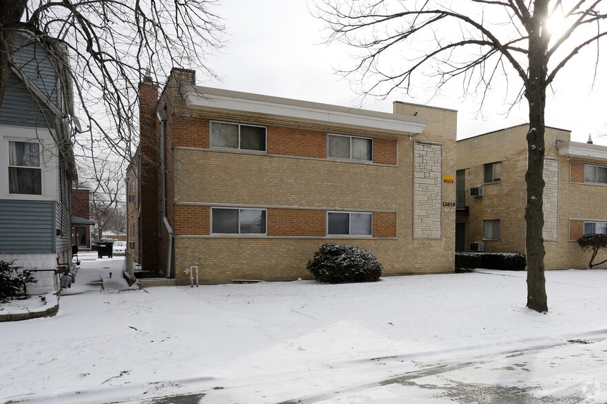 12619 S Lincoln St, Calumet Park, IL for sale - Building Photo - Image 2 of 4
