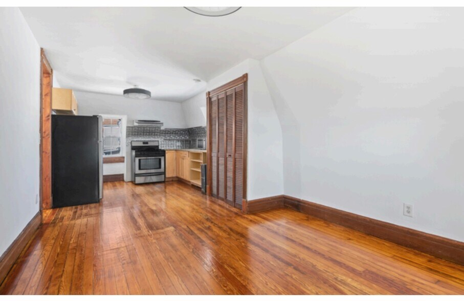 15 Fort Charles Place, Bronx, NY à vendre - Photo intérieure - Image 3 de 14