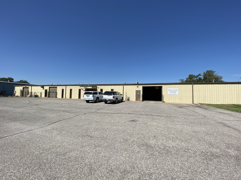 1313 S Young St, Wichita, KS for sale - Building Photo - Image 1 of 1