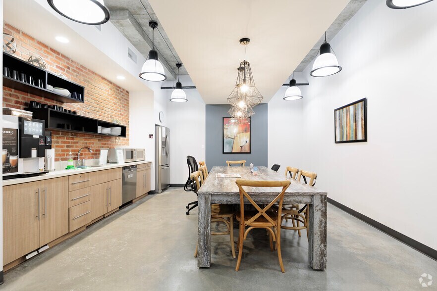 1020 Rue Bouvier, Québec, QC à louer - Photo intérieure - Image 3 de 21