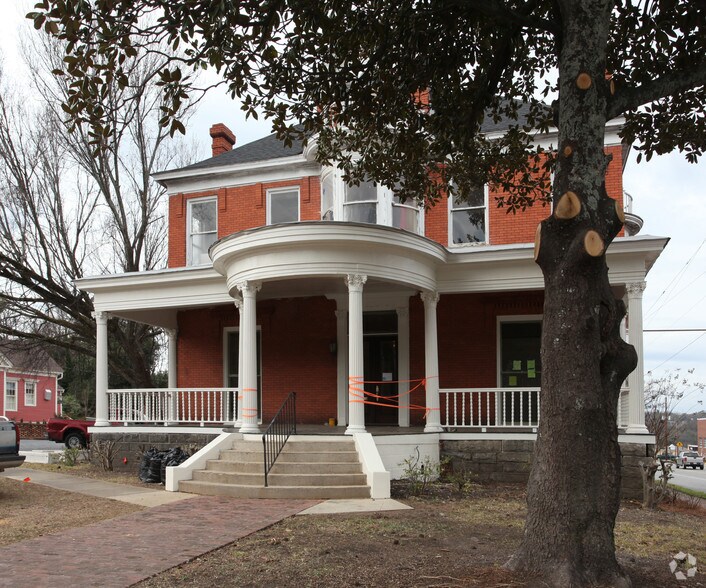 501 College St, Macon-Bibb, GA à louer - Photo du bâtiment - Image 1 de 5