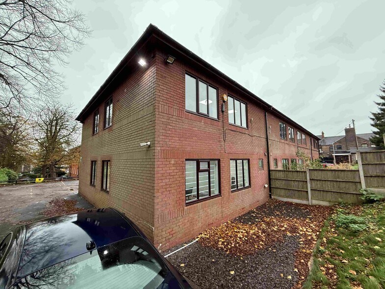 4 Cherry Orchard, Newcastle Under Lyme à vendre - Photo du bâtiment - Image 2 de 4