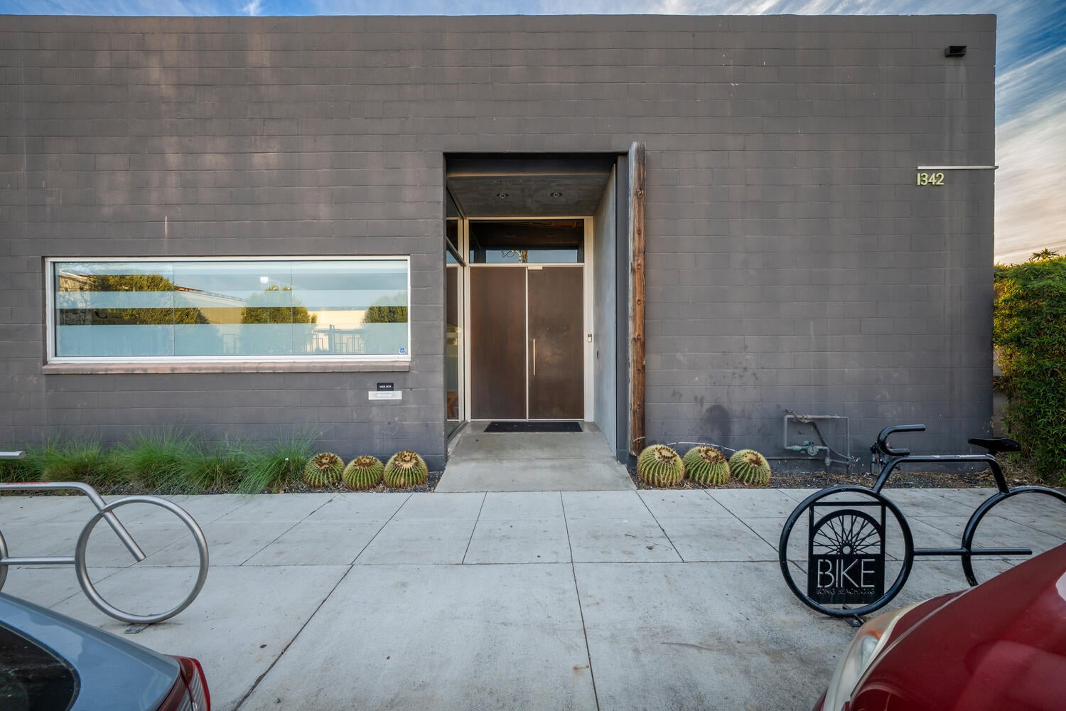 1342 Coronado Ave, Long Beach, CA for lease Primary Photo- Image 1 of 61