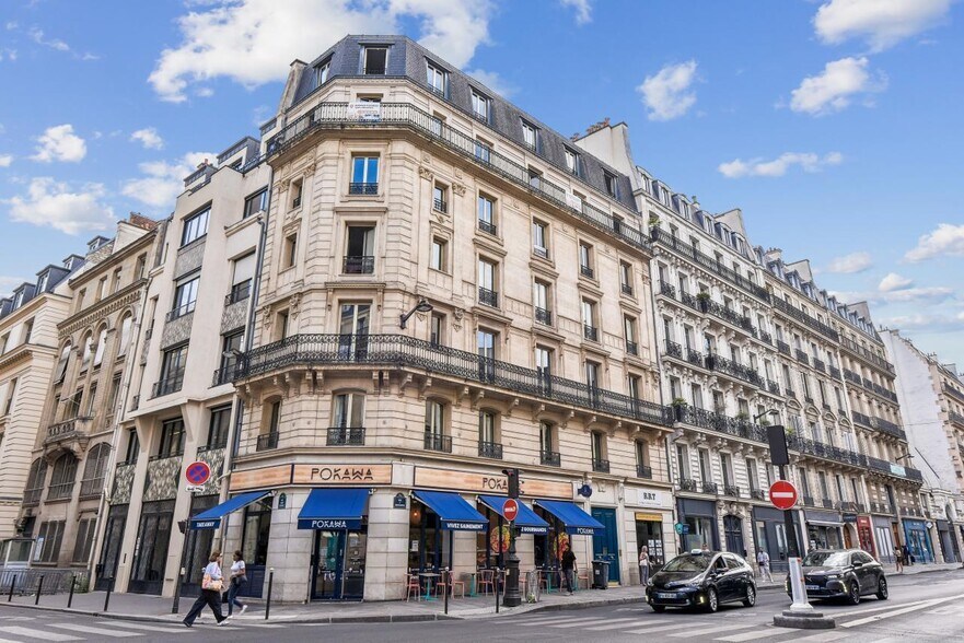 31 Rue De Châteaudun, Paris à louer - Photo du bâtiment - Image 1 de 14