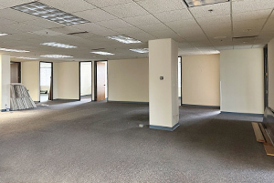 3400 Dundee Rd, Northbrook, IL for lease Interior Photo- Image 2 of 2