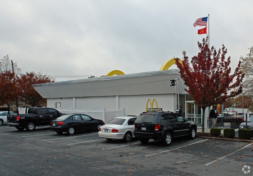 3850 Veterans Memorial Hwy, Bohemia, NY for lease - Building Photo - Image 3 of 38