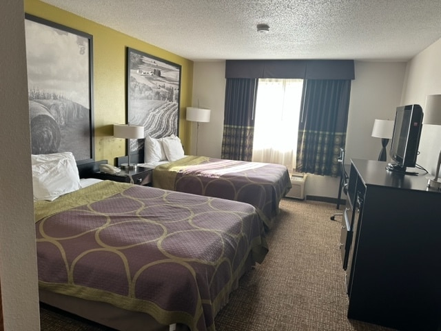 210 10th St SE, Oelwein, IA for sale - Building Photo - Image 2 of 40