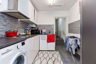 Plus de détails pour 337 Brighton Rd, South Croydon - Commerce de détail à vendre