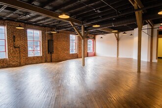 434 Houston St, Nashville, TN for lease Interior Photo- Image 2 of 3