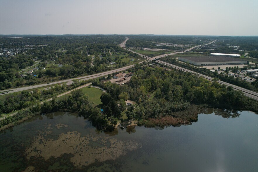 10023 Ellsworth Rd, Streetsboro, OH à vendre - Photo du bâtiment - Image 3 de 3